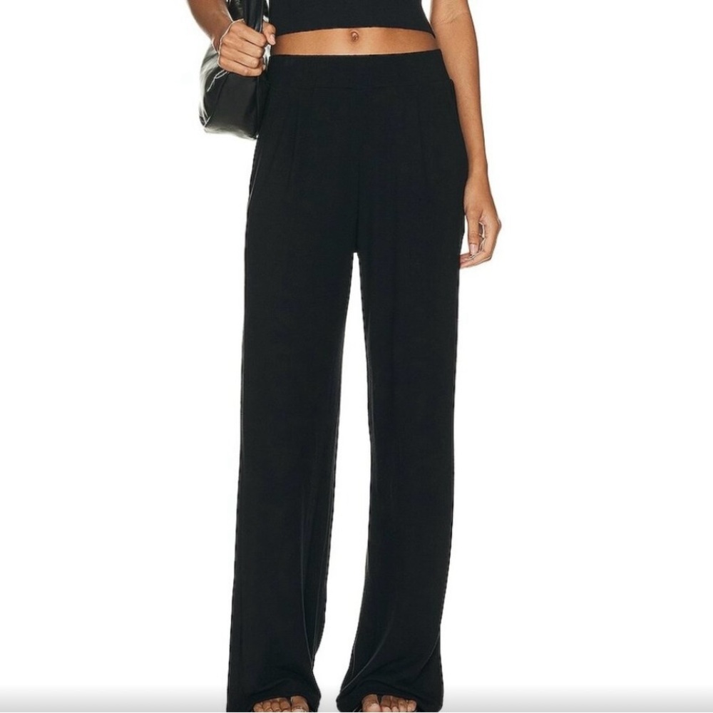 NWOT LESET Lauren Pleated Pocket Pant in Black FWRD wide leg
